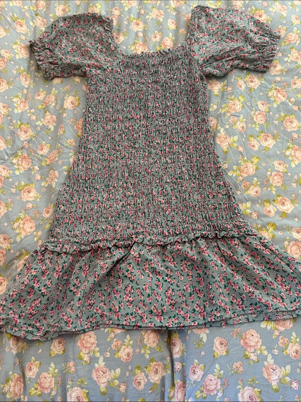 Nordstrom Green Floral Smocked Dress with Puff Sleeves